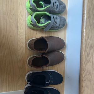 Boys sneakers/boots